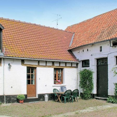 3 Bedroom Beautiful Home In Hames Boucres Exterior photo