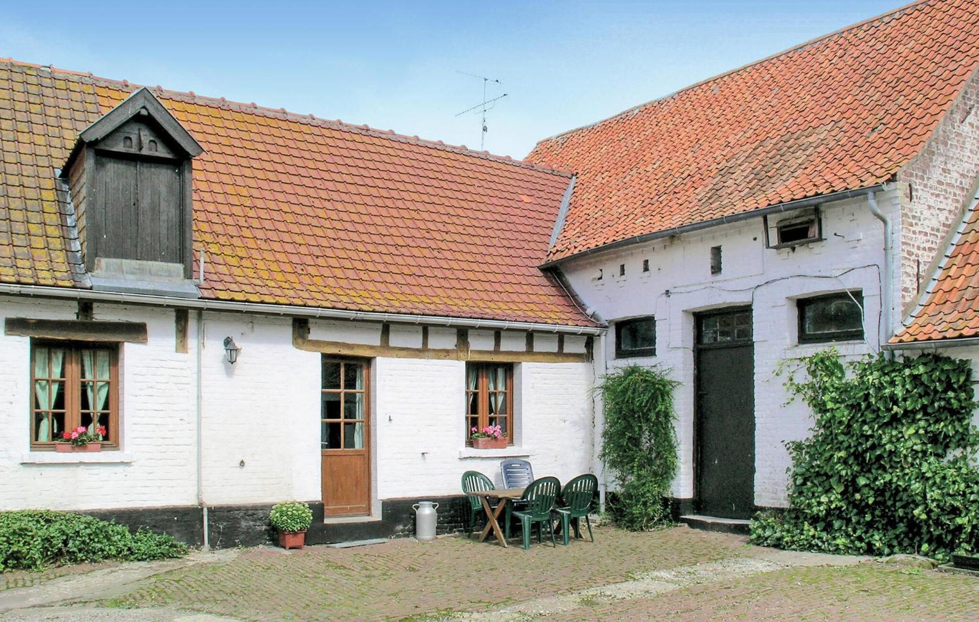 3 Bedroom Beautiful Home In Hames Boucres Exterior photo